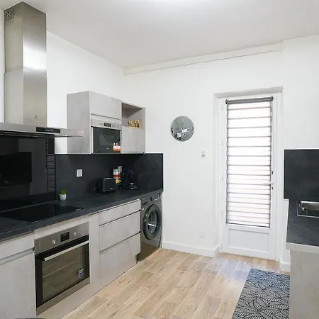Les Halles 2, Climatisation, Terrasse, Garage Apartament
