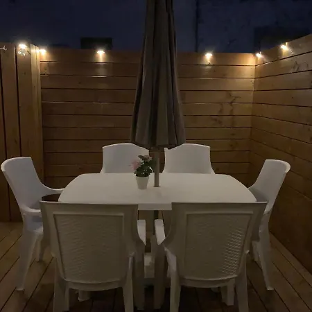 Les Halles 2, Climatisation, Terrasse, Garage * Narbona